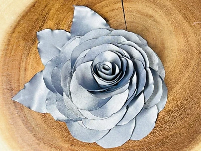 Peine de pelo hecho a mano 4" flor novia formal pasador francés clip gris Foto 1 de 3