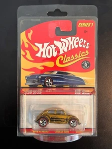 2004 Hot Wheels Classics Series 1 #25 of 25 VW Bug Gold Plastic Protective Case - Picture 1 of 1