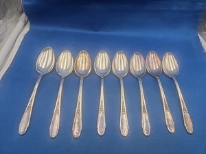 Lot of 8 Rogers/International GARDENIA Silverplate Teaspoons 6" - Picture 1 of 6