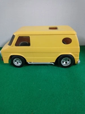 Cox Action Van - Image 1 of 4