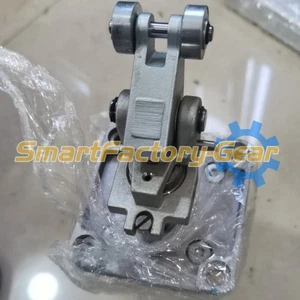 New SMC Air cylinder RS2H63-30BM-D#1pcs In Box RS2H6330BMD - Picture 1 of 2