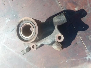 support d etrier avant gauche gauche fusée 1000 xt commander can am - Foto 1 di 4