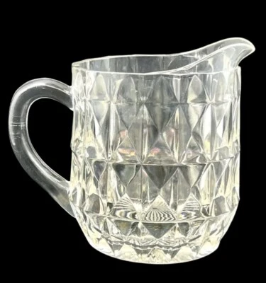 Jarra de vidrio prensada Jeannette transparente Antq Windsor diamante crema 16 OZ Foto 1 de 4