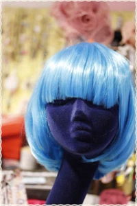 Parrucca caschetto frangia liscio azzurro lung. circa 27 cm cosplay carnevale - Picture 1 of 1