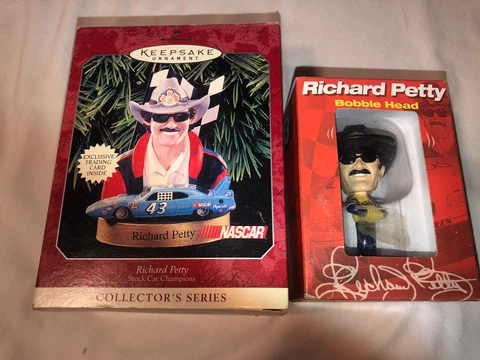 Richard Petty Hallmark ornament W/card and pop secret bobble head Cover