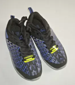 Boys Tennis Everlast Black Size 1 New - Picture 1 of 3