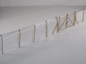 10ft chain link security fencing - 36 posts & 2 gates OO gauge 1:76 model kit   - Picture 1 of 4