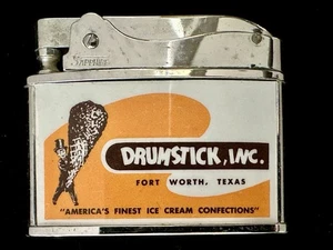Vintage Saphir Feuerzeug Werbung Drumstick Inc. Fort Worth Texas - Bild 1 von 3