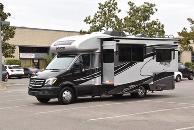 2017 Mercedes-Benz Sprinter 3500 Premium - Image 1 of 4