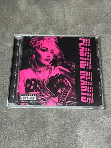 Miley Cyrus - Plastic Hearts - RCA - Like New - Flat $5.00 Shipping - Picture 1 of 3