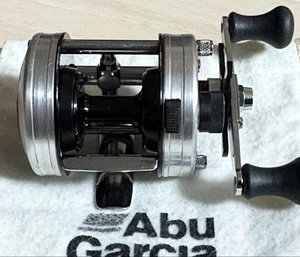 Carrete de baitcasting Old Abu Garcia Ambassadeur 3500C 1983 - Imagen 1 de 13