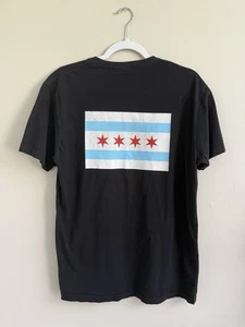 Ozark TV Series Flag Of Chicago Cast & Crew T-shirt Mens Size Large Rare Netflix - Picture 1 of 3