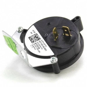 1pc Goodman B1370126 Air Pressure Switch, -0.40" WC - Picture 1 of 1