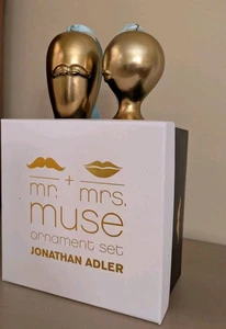 Jonathan Adler Mr. & Mrs. Muse Ornament Set Matt Gold Weihnachtsschmuck Neu im Karton - Bild 1 von 14
