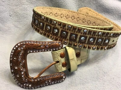 Cinturón Western Square Concho Bling con cuero de cocodrilo verde mediano Foto 1 de 3