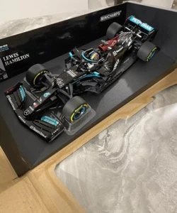 Lewis Hamilton 2021 Mercedes W12 Winner Qatar Minichamps 1:18 110212144 - Foto 1 di 10