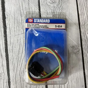 Conjunto de enchufe / coleta estándar S654 - Imagen 1 de 2