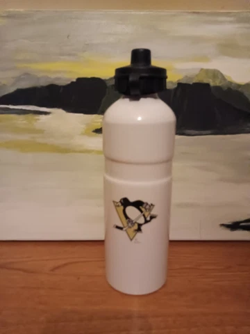 Pittsburgh Penguins Water Bottle white 26 ounces,oz. Tin, metal Cover