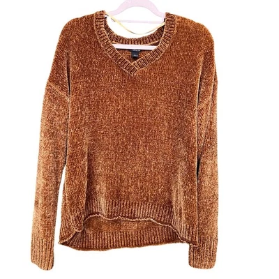 Suéter Rue 21 Golden Chenille cuello en V mediano Foto 1 de 2