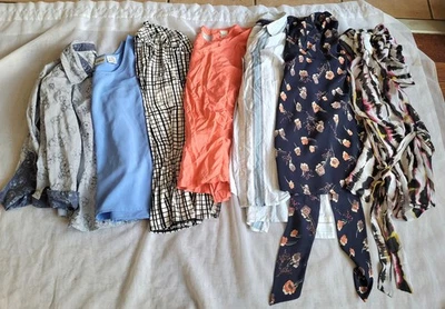 Lot Of  7 Womens Size L Blouses Tops Liz Duck Head, Liz Baker, West Kei and More - Image 1 of 4