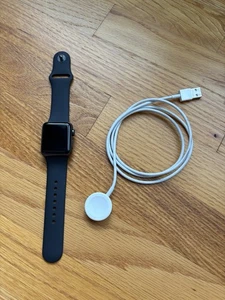 Apple Watch Series 3, 38mm, Space Gray, WiFi GPS - Picture 1 of 4