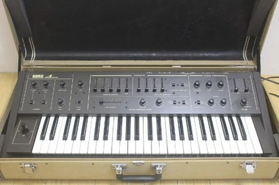 Korg Delta DL-50 keyboard - Image 1 of 4