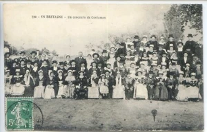 CP 29 Finistère - En Bretagne - Un concours de Costumes - Picture 1 of 2