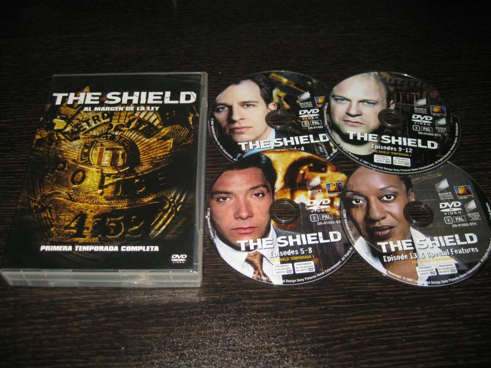 THE SHIELD AL MARGEN DE LA LEY DVD PRIMERA TEMPORADA COMPLETA - Imagen 1 de 1