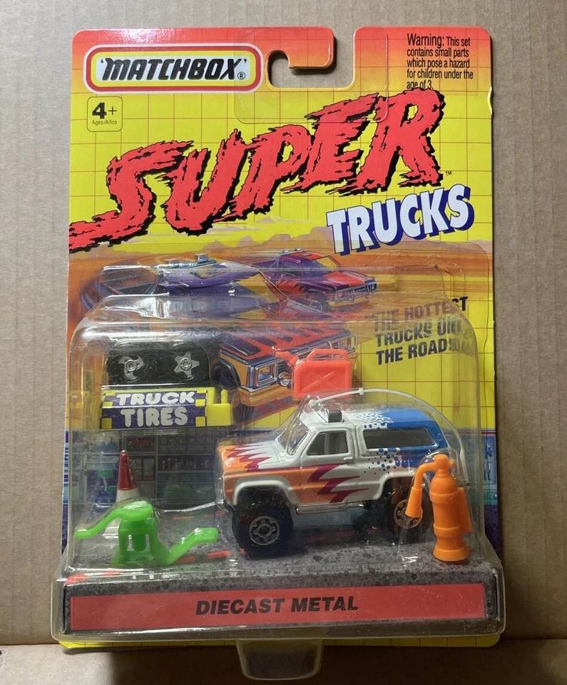Matchbox Superfast SUPER TRUCKS Chevy Blazer- white with flames, card - Изображение 1 из 1