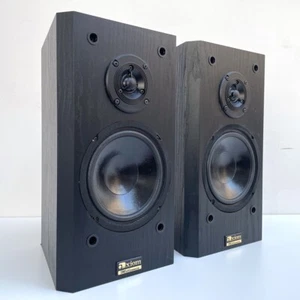 Altavoces estéreo de estantería Axiom AX 1.5 de alta calidad -150W- hechos en Canadá - Imagen 1 de 12