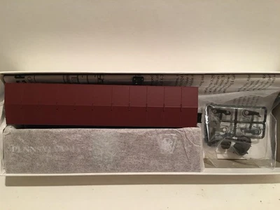 HO Red Caboose Pennsylvania Railroad 40’ X-29 Boxcar Unassembled Kit PRR #567515 - Image 1 of 4