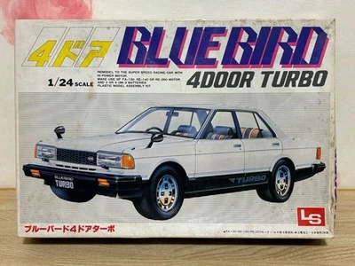 1/24 Nissan Bluebird Turbo 4 porte plastica el LS LS MOTORIZZATA NISSAN BLUEBIRD - Immagine 1 di 4