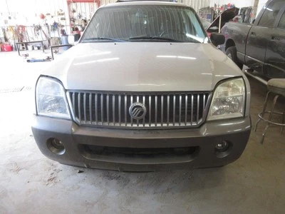 Used Front Right Fender fits: 2004 Mercury Mountaineer without wheel lip mouldin - Image 1 of 4