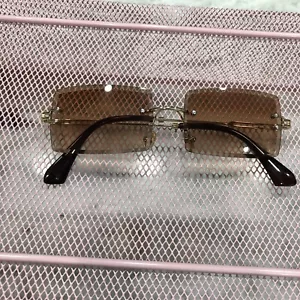 Moda Gafas de sol rectangulares sin montura Lentes de colores Hip Hop Marco dorado Hombres Mujeres - Imagen 1 de 4