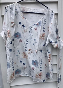Woman’s Blouse White Floral Sz XXL Short Tied Cold Shoulder Sleeves New - Picture 1 of 8