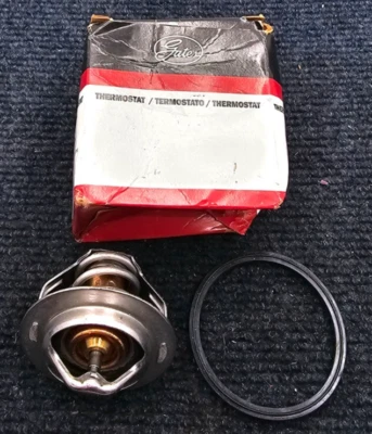 Termostato de refrigerante del motor Gates 33943 para Chevrolet Equinox 2017 Foto 1 de 4