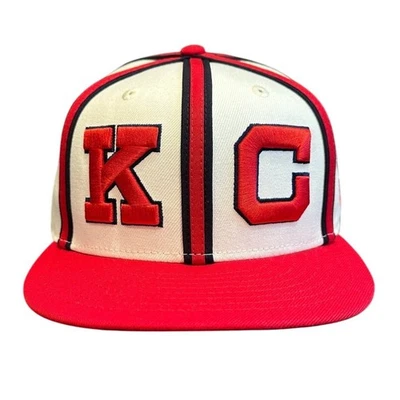 Sombrero de los Reales de Kansas City New Era 59FIFTY 7 5/8 Blanco Rojo Rayas Foto 1 de 4