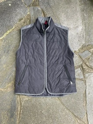 Chaleco Acolchado Saks Fifth Avenue Bolsillos con Cremallera Completa Gris Talla Mediana Foto 1 de 3