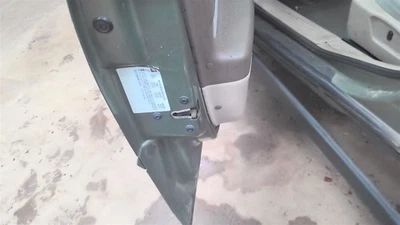 LATCH ASSEMBLY ONLY! Driver Front Door Classic Style Emblem In Grille Fits 04-08 - Image 1 of 4