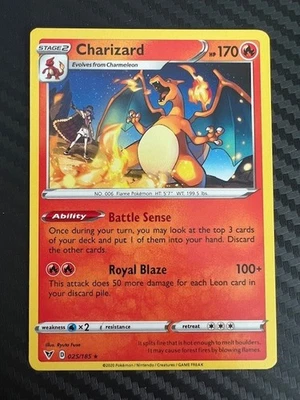 Charizard TCG 025/185 Swsh04: voltaje vívido regular VLP Foto 1 de 2
