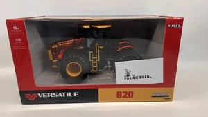 1/32 RED CHROME Versatile 620 Tractor | Prestige NIB Rare Chaser 2021 - Picture 1 of 10