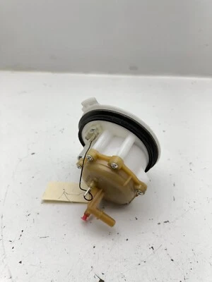 AUDI Q7 2007-2015 4L - Filtro de combustible izquierdo / brida OEM 7L8919679 Foto 1 de 3