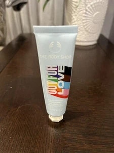 The Body Shop Out For Love Multi-Tasking Highlighter PEARL - Picture 1 of 1