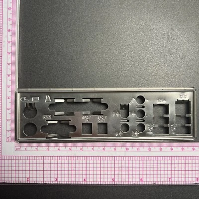 Protector de E/S ATX para placa base desconocida placa posterior de E/S Foto 1 de 2