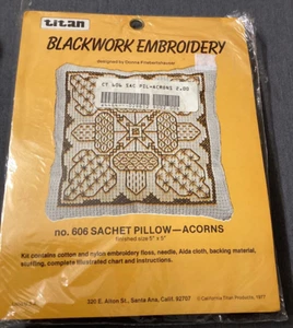 NEW 1977 CALIFORNIA TITAN BLACKWORK EMBROIDERY KIT #606 SACHET PILLOW - ACORNS - Picture 1 of 2