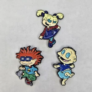 Rugrats 3er Set Emaille Anstecknadeln Tommy Chuckie Angelica Nickelodeon Rucksack  - Bild 1 von 3