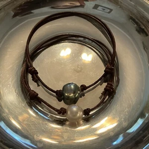 NUOVO bracciale in pelle marrone con perle di Tahiti nere a scelta originale mare del sud o nero - Foto 1 di 8