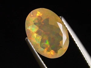 Feueropal mit Farbenspiel 3,06 Ct. Oval Mexiko (5587t) - Bild 1 von 2