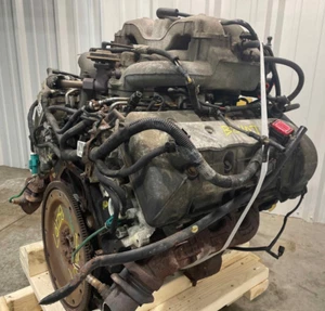 2004 Lincoln Navigator 5.4L DOHC Engine Assembly 126K Miles VIN R 8th 2002 2003 - Picture 1 of 7