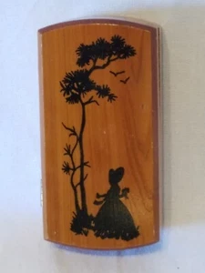 Vintage Cedar Trinket Box Silhouette cover - Picture 1 of 6